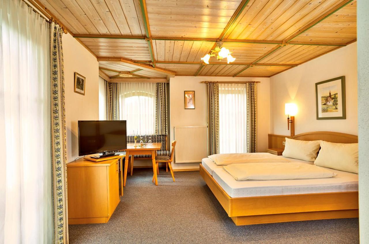 Landgasthof Schmalhofer Tittling エクステリア 写真